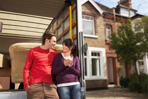 Convenient mobile self storage for moving and renovation needs